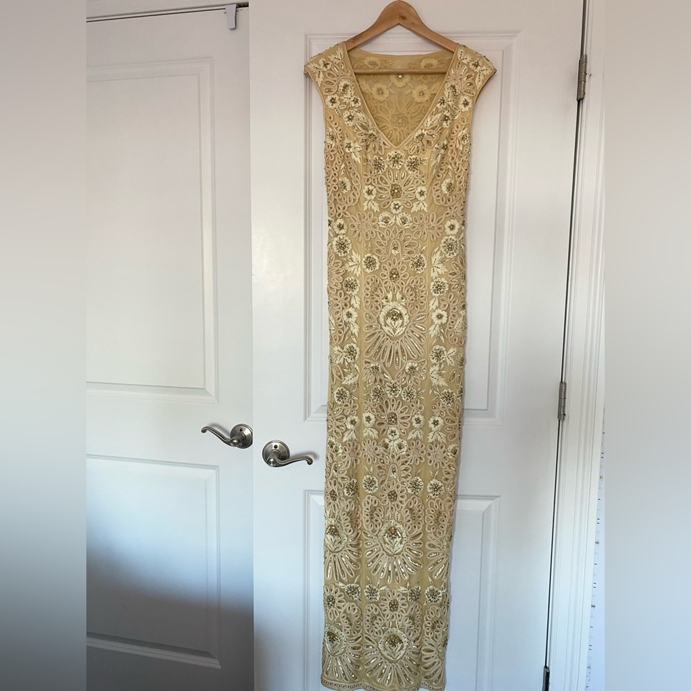 Yellow Gold Sequin Sue Wong Women’s Evening Gown Size 2 - Picture 2 of 4